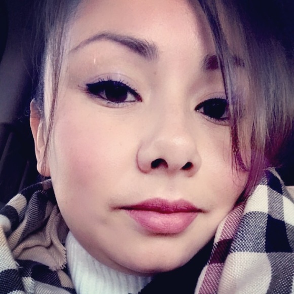 Meet your Posher, Reyna - Picture 1 of 1